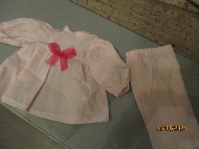 Tenue marie francoise septembre 76