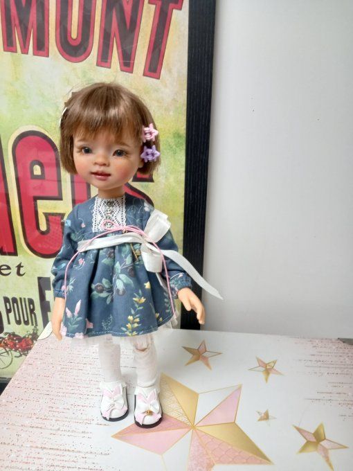 Superbe poupée  paola reina