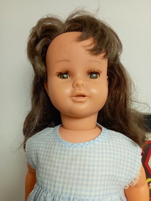 Jolie poupée raynal 