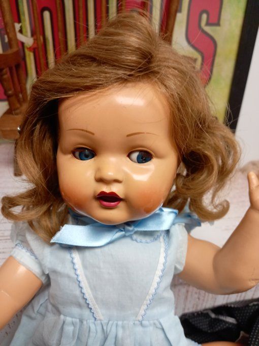 Superbe  poupée raynal 