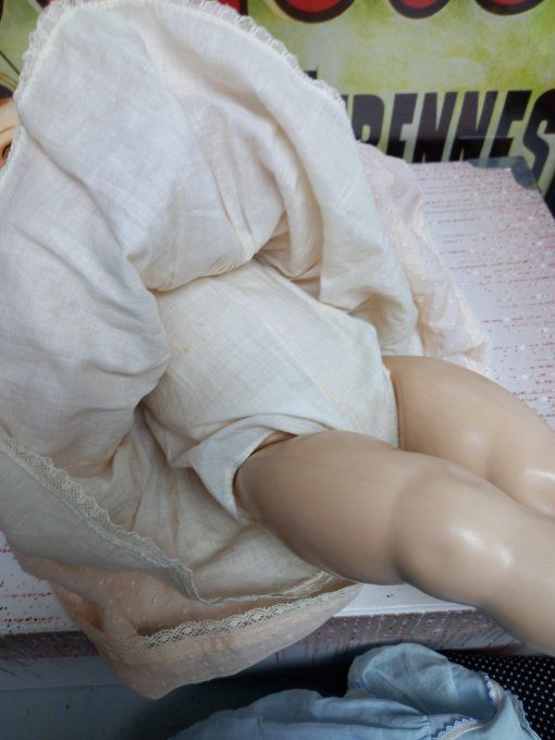 Très beau bébé raynal 