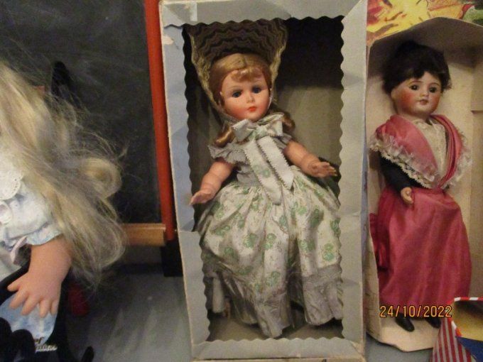Poupee bella vintage en boite