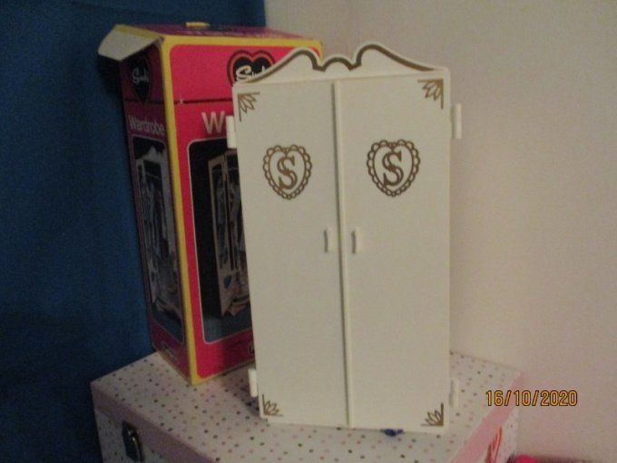 Sindy de pedigree l armoire
