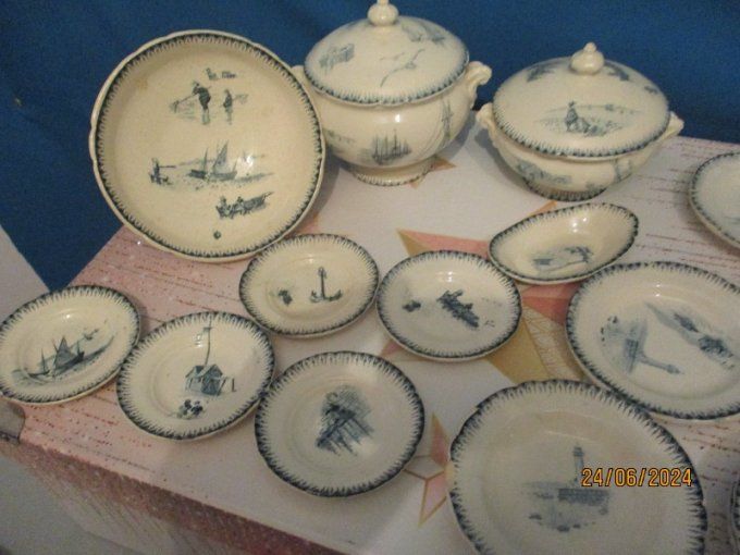 Superbe dinette ancienne bord de mer en faience