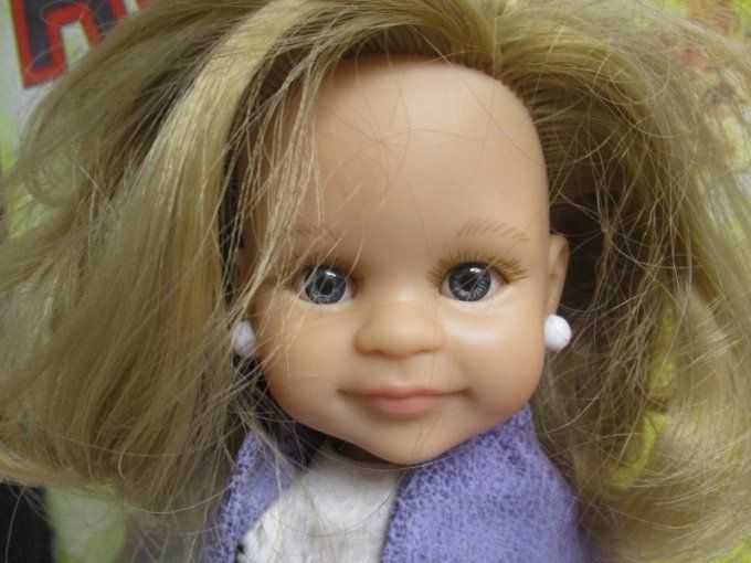 Poupee paola reina
