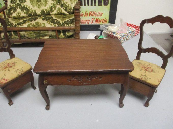 Petit salon  style louis xiv pour bleuette
