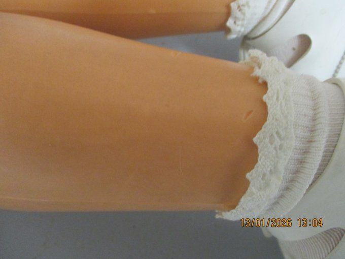 superbe poupee bella