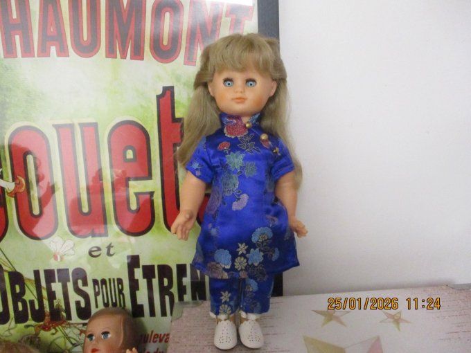 TENUE asiatique pour emilie