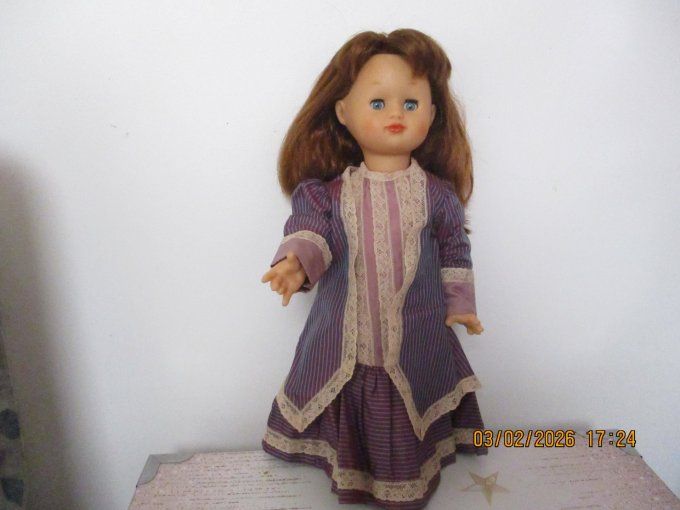 ENSEMBLE EN SOIE DE POUPEE