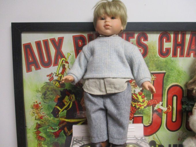 GREGOIRE POUPEE COROLLE