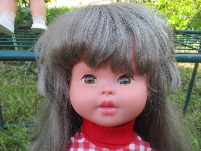 JOLIE POUPEE GEGE