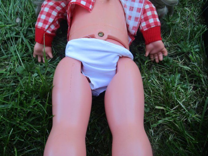 JOLIE POUPEE GEGE