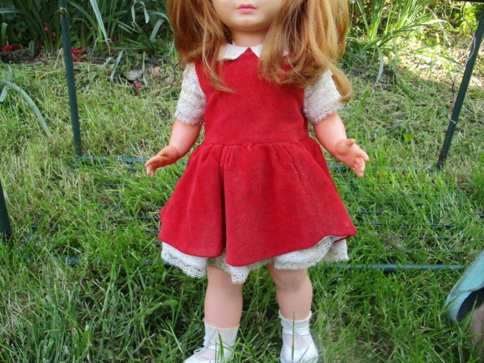 JOLIE POUPEE BELLA