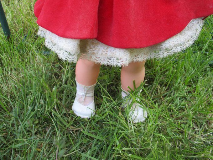 JOLIE POUPEE BELLA