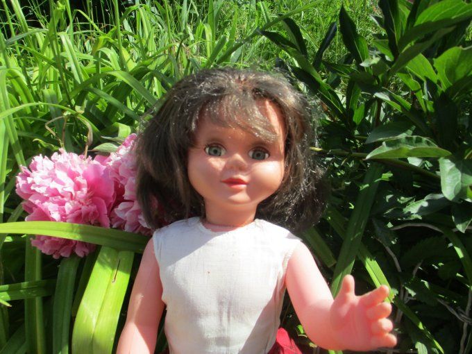 JOLIE POUPEE VINTAGE