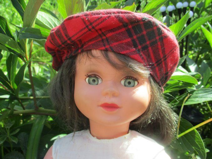 JOLIE POUPEE VINTAGE
