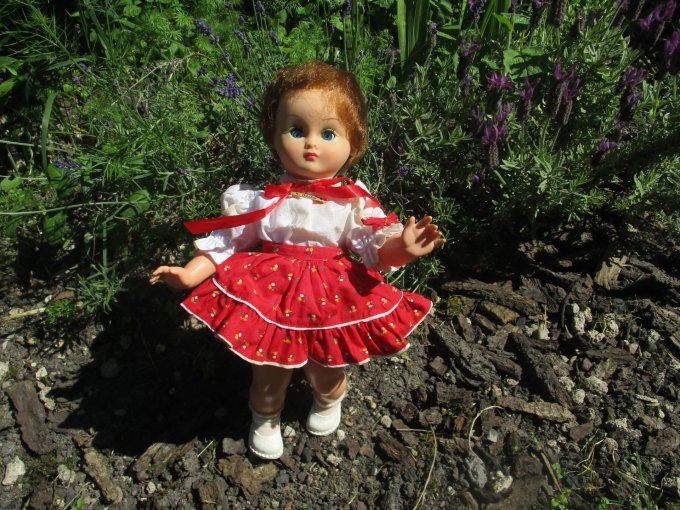 jolie  poupee bella