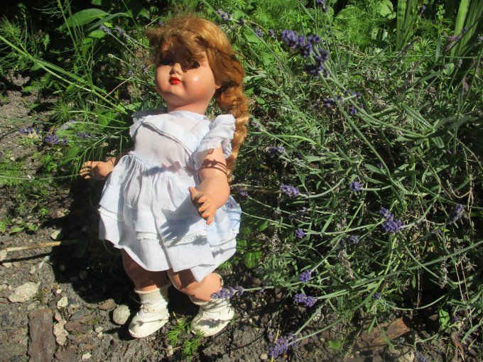 jolie poupee bella rodhoid