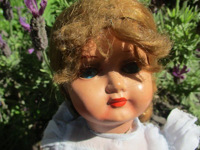 jolie poupee bella rodhoid