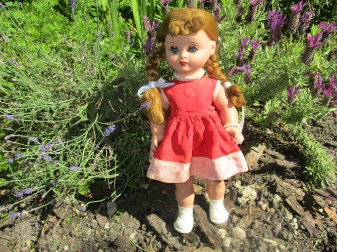 jolie poupee bella rodhoid