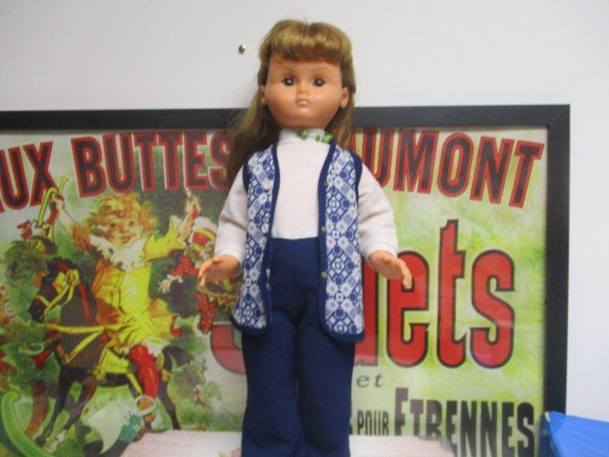 Jolie poupee bella