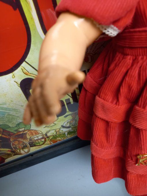 Jolie poupée raynal 