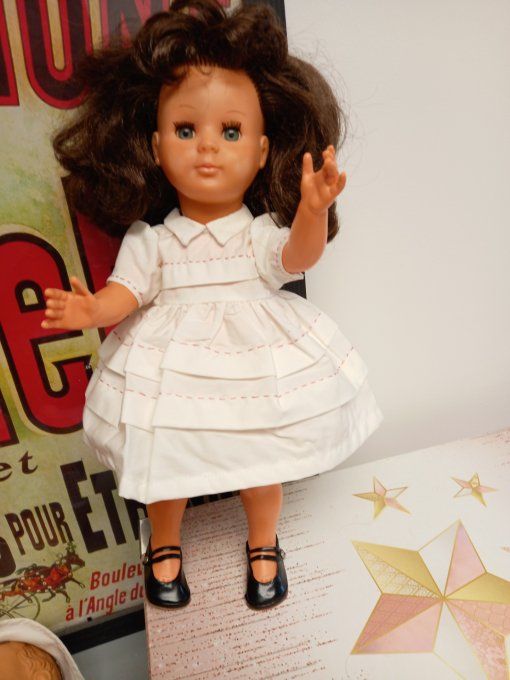 Jolie robe pour  francoise  ou  Marie francoise 