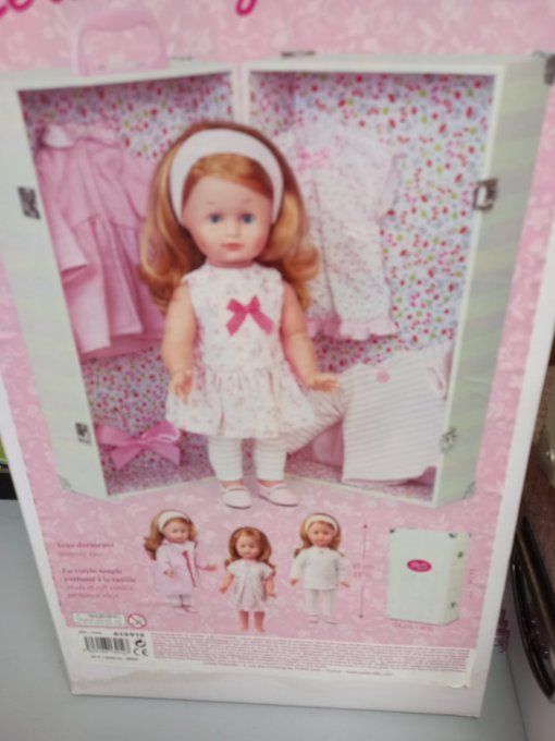 Rare poupee Émilie dans sa malle