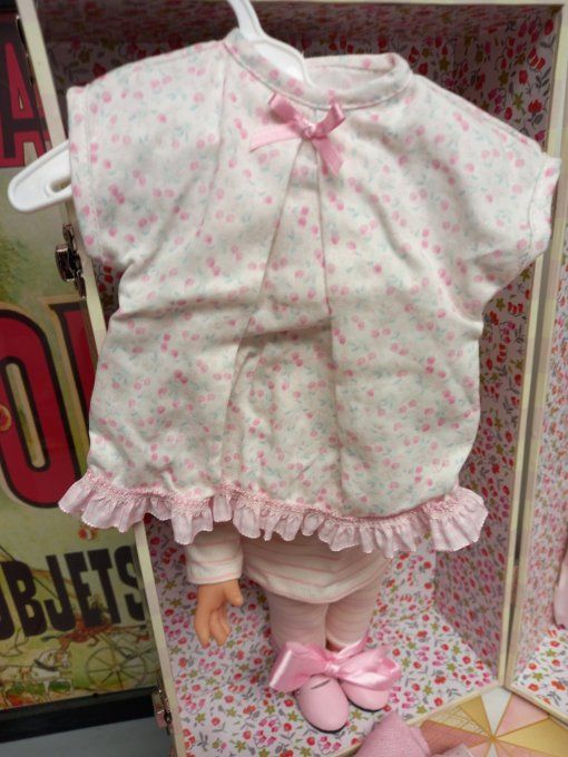Rare poupee Émilie dans sa malle
