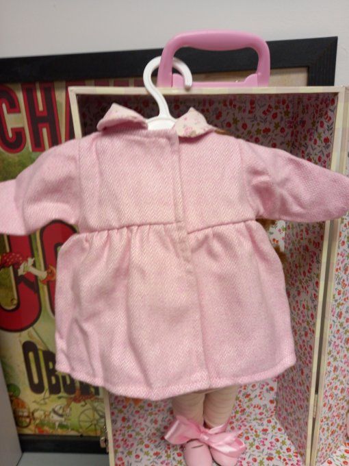 Rare poupee Émilie dans sa malle
