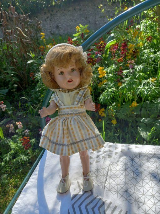 Jolie poupee  americaine