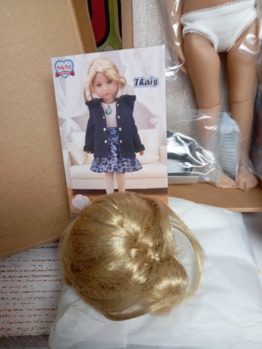 Poupee thais ruby fassions friends