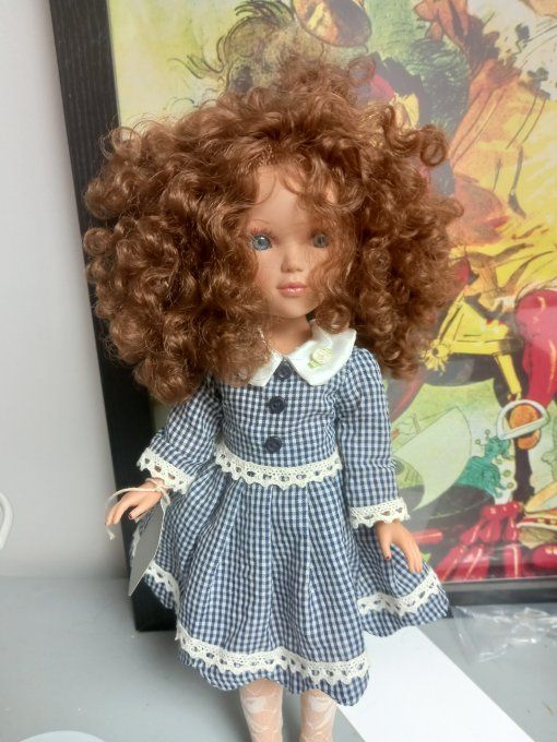 Jolie poupée  Vidal  rojas