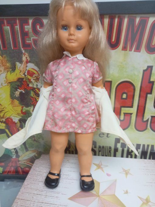 Poupee  bella 
