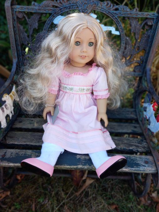 Poupee  ameŕcan girl