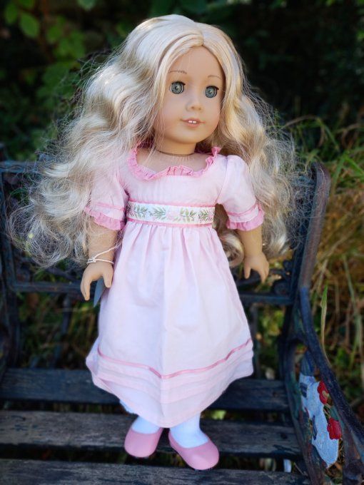 Poupee  ameŕcan girl