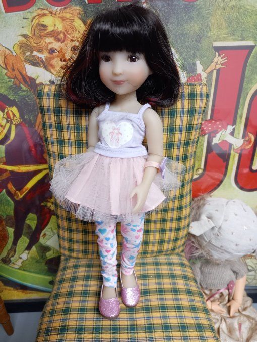 Poupee ruby red hannah  sibblies