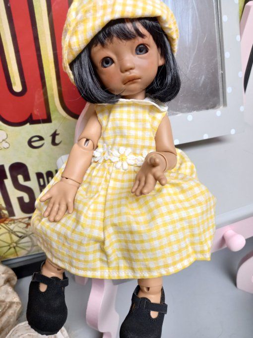Mignonne  poupée bjd