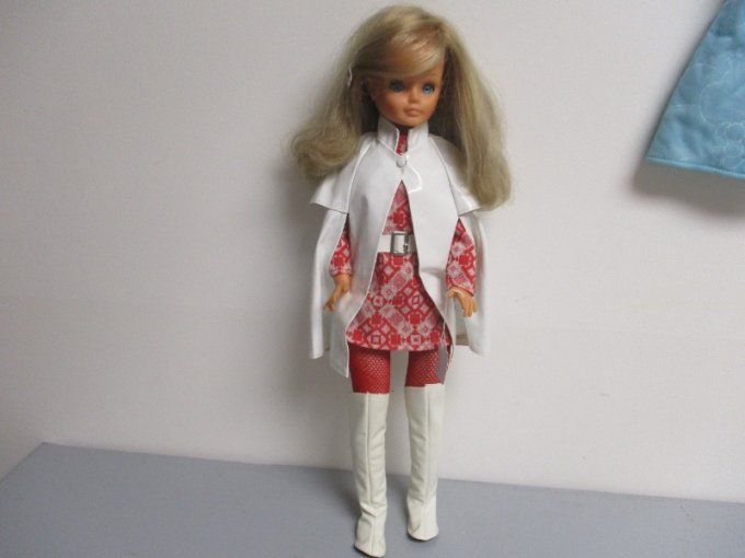 Superbe poupee cathie bella