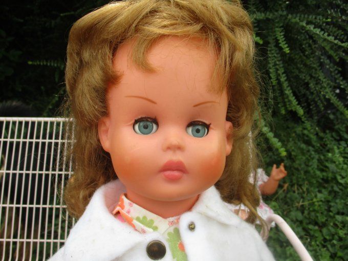 jolie poupee gege