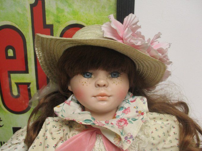 superbe poupee corolle
