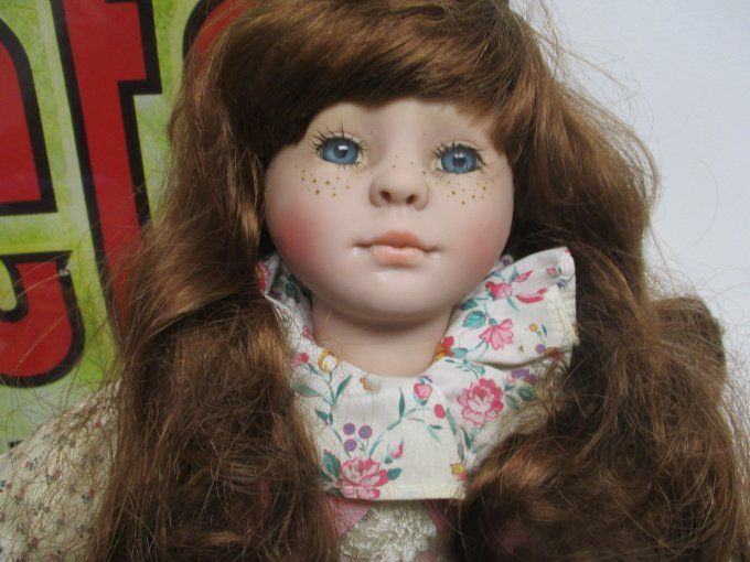 superbe poupee corolle