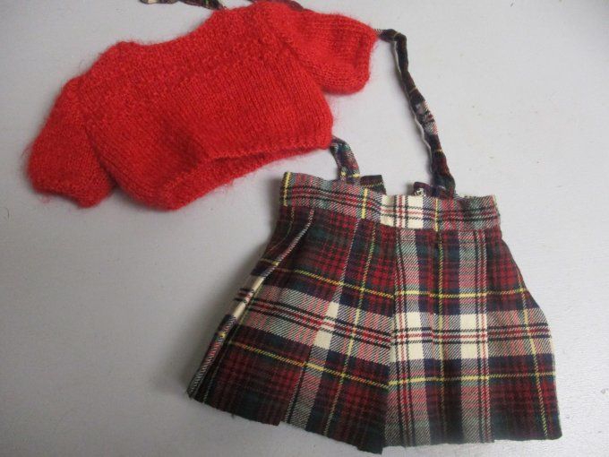 tenue pour emilie 