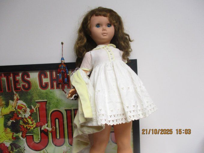 Superbe poupee bella