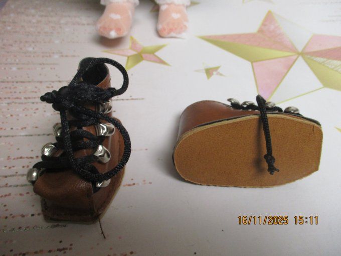 CHAUSSUREES FRANCOISES