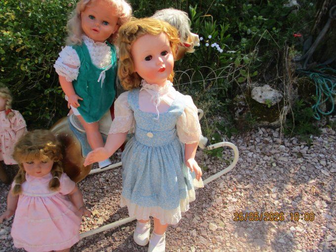 superbe poupee bella