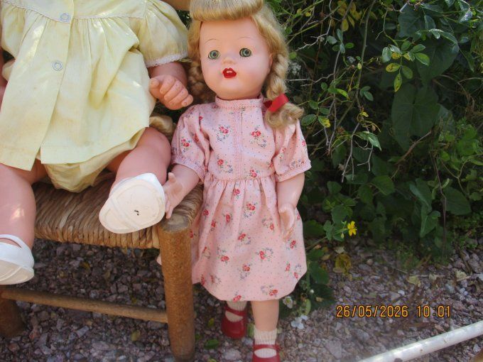 jolie poupee americaine