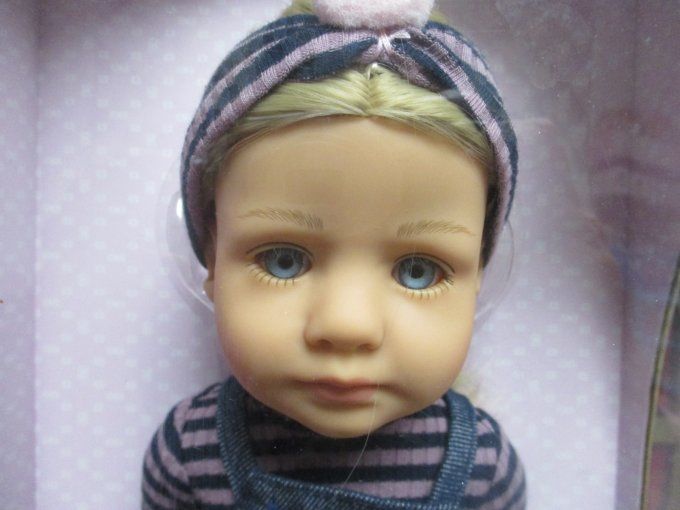 Jolie poupee gotz little kidz