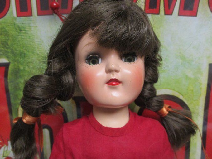 Jolie poupee ideal doll