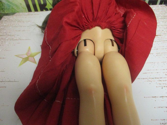 Jolie poupee ideal doll